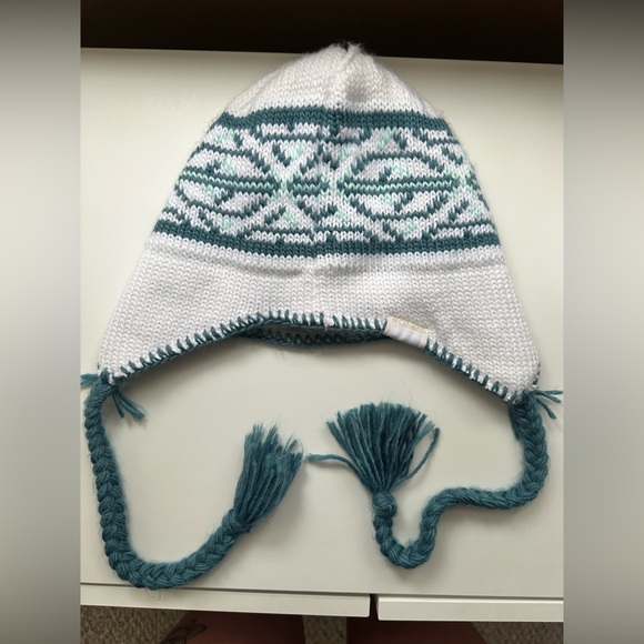 Columbia Winter Knit Hat/Toque with Braided Strings (lined) - Picture 4 of 7